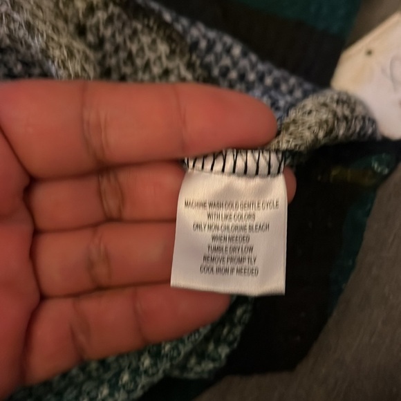 Ladies French Laundry button down long sleeve shirt NWT size large Camo print. - Picture 8 of 9